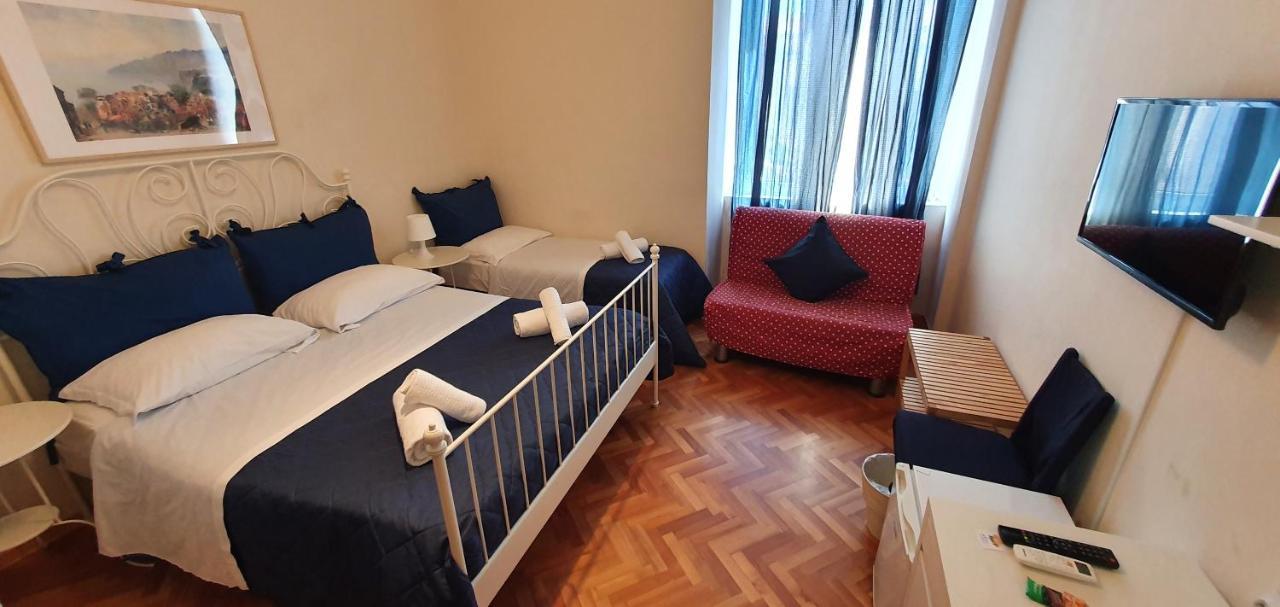 Napol-In Hotel Naples Exterior photo